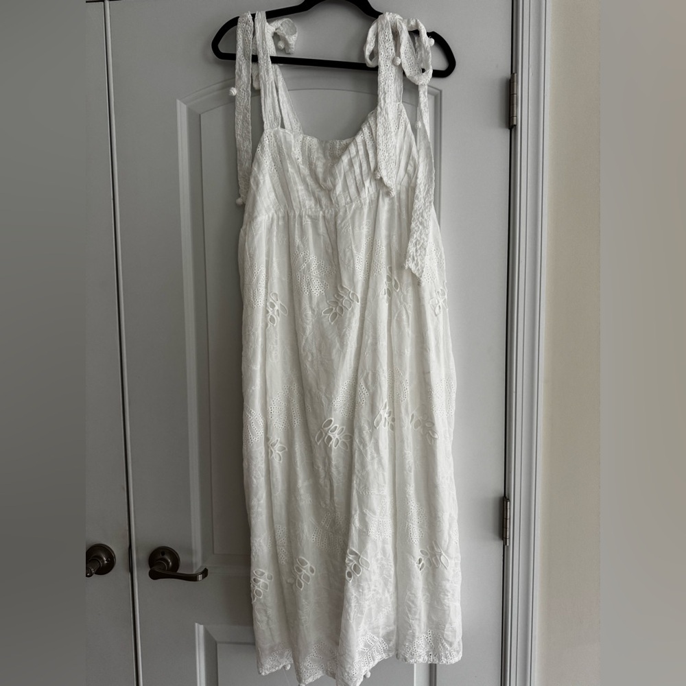 FARM Rio White Eyelet Tie‑Strap Midi Dress